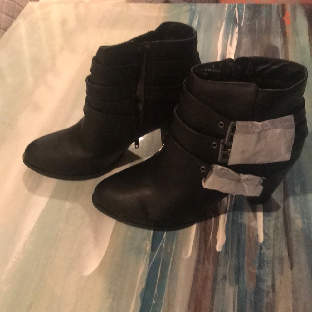 Black Boots!